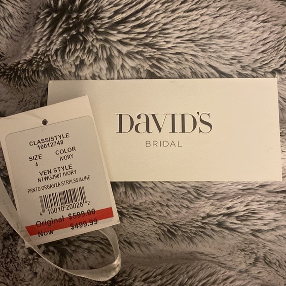 DAVID'S BRIDAL COLLECTION floral printed organza a-line wedding dress - Picture 5 of 5